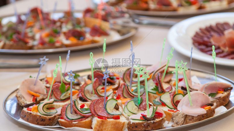 行业现状：食品安全与品牌信誉的双重考量
