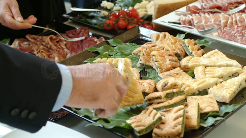 生鲜团餐食材配送代理，资质要求揭秘